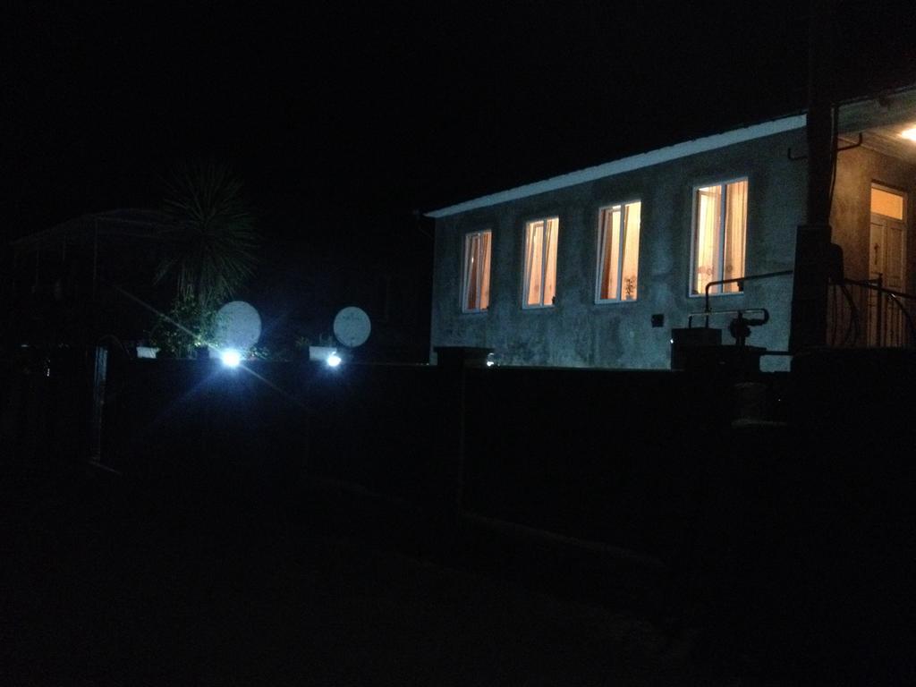 Guest House Maxim มาคินจอรี ภายนอก รูปภาพ